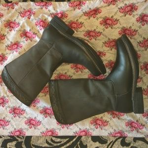 Muklucks Women's Black Boots, size 8